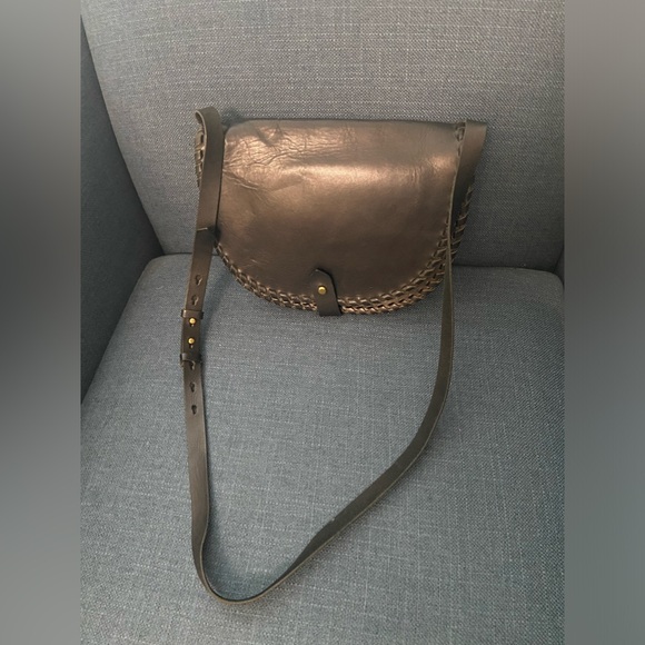 Madewell Handbags - Madewell Black Leather Transport Saddle Crossbody Bag Shoulder Purse